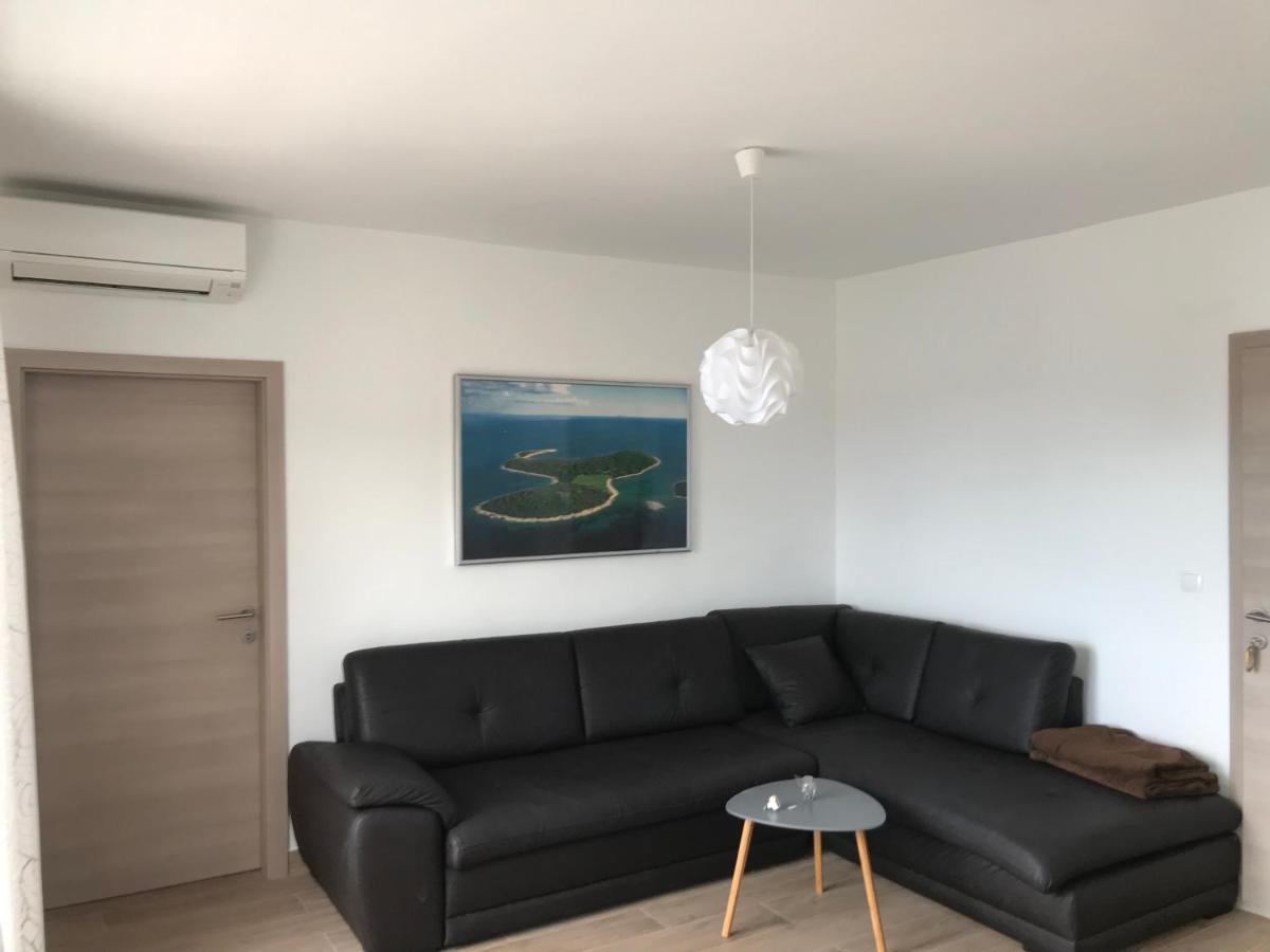 Apartment Marika มาลีโลชินจ์ ภายนอก รูปภาพ