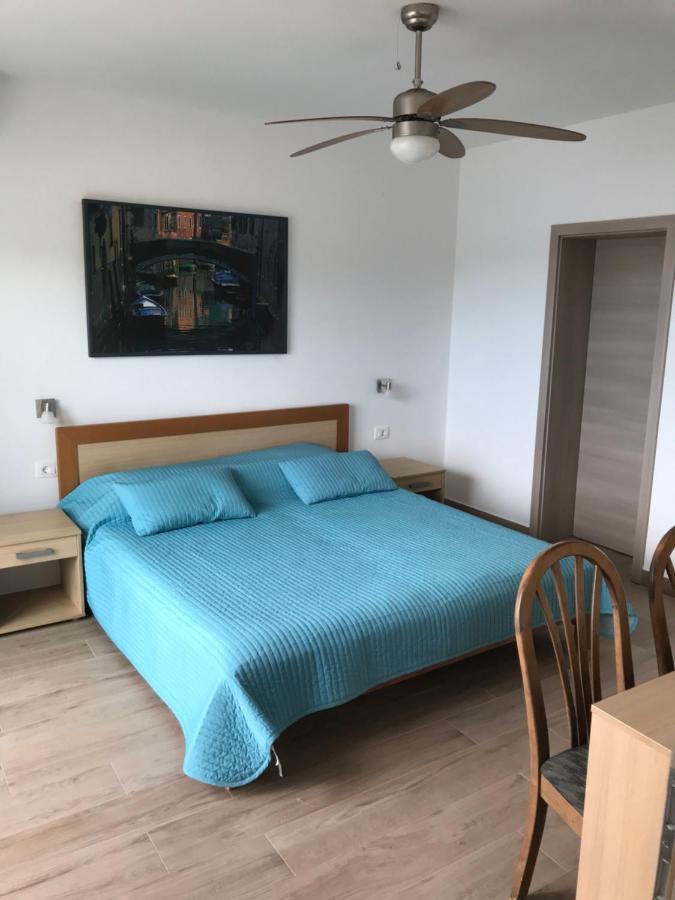 Apartment Marika มาลีโลชินจ์ ภายนอก รูปภาพ